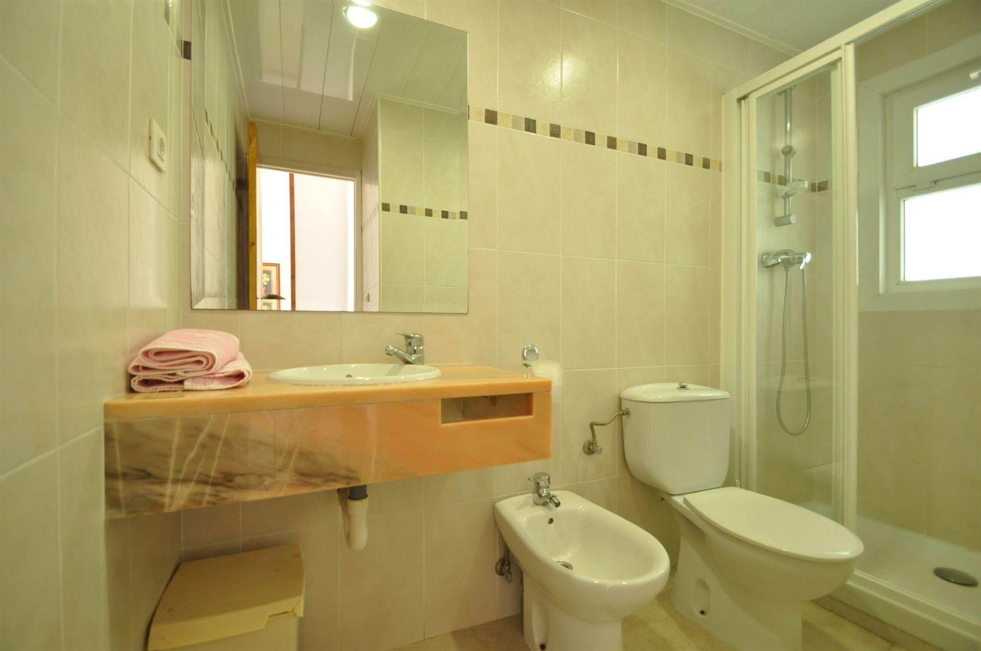 Apartamentos Eva Costa Brava Eksteriør bilde